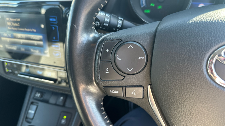 Toyota Auris 1.8 Hybrid Design TSS 5dr CVT [Nav] Hybrid Hatchback